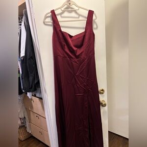 Elegant Burgundy Sleeveless Dress